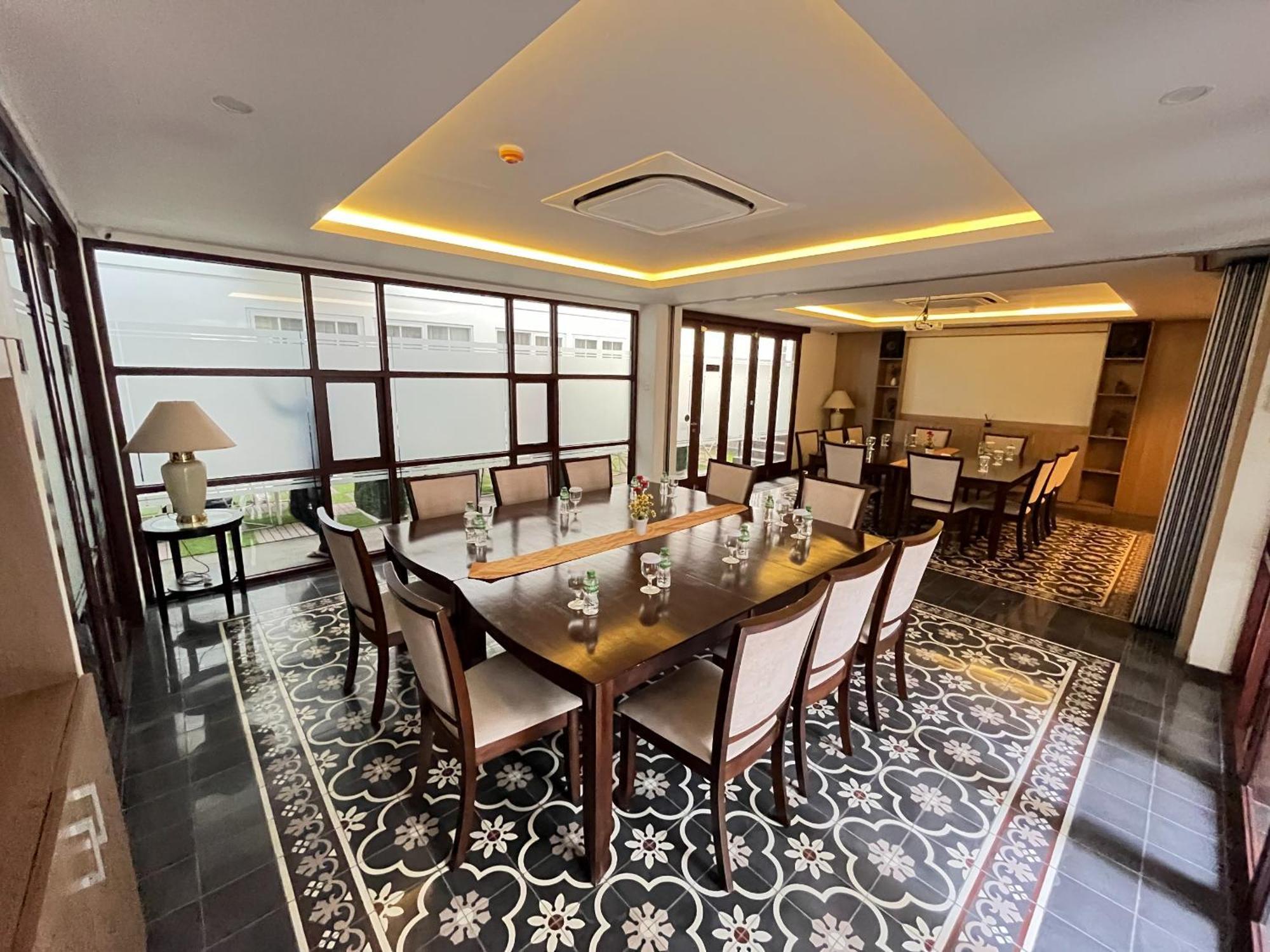 Bening Boutique Hotel Managed By Salak Hospitality Bekasi Eksteriør bilde